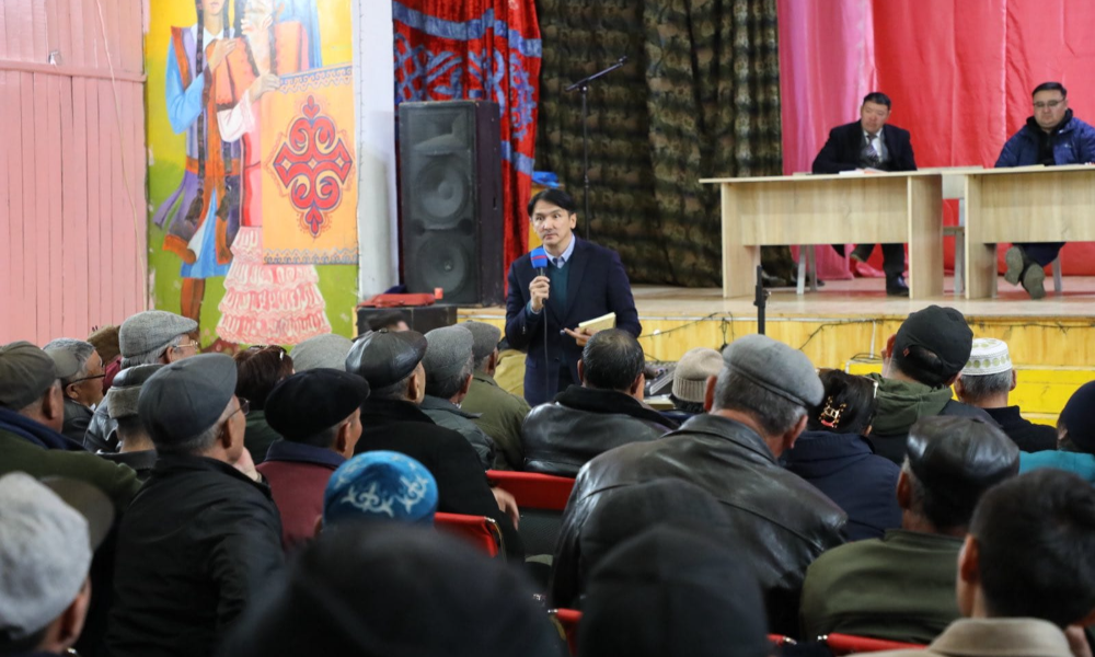 ХӨДӨЛМӨР, НИЙГМИЙН ХАМГААЛЛЫН САЛБАРЫН ХУУЛЬ ЭРХ ЗҮЙН ШИНЭЧЛЭЛ, БОДЛОГО АРГА ХЭМЖЭЭГ ТАНИЛЦУУЛАХ УУЛЗАЛТ БУЛГАН СУМАНД ЗОХИОН БАЙГУУЛАГДЛАА.