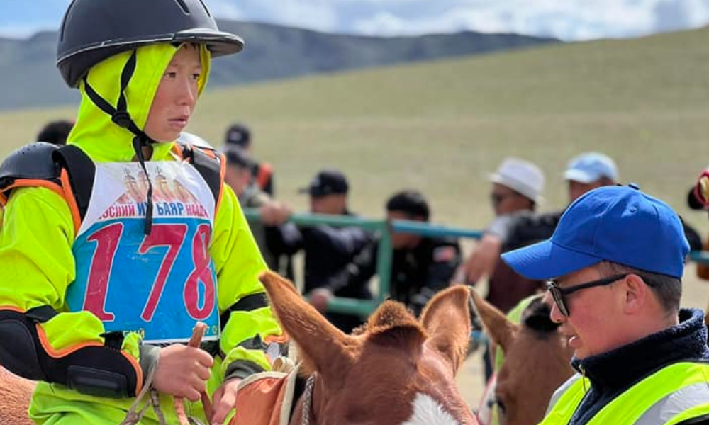 ХУРДАН МОРИНЫ УНААЧ ХҮҮХДИЙН АЮУЛГҮЙ БАЙДАЛД ХЯНАЛТ ТАВЬЖ АЖИЛЛАЛАА.